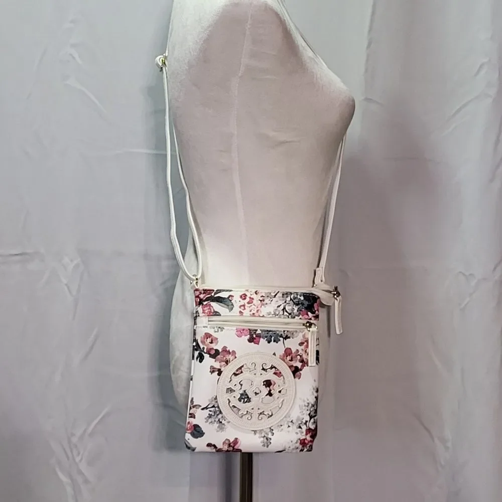 Women's Small White Floral Adjustable Crossbody Bag 8in(H)x 7in(L)x 0.5in (W) 🐈 - Picture 3 of 7